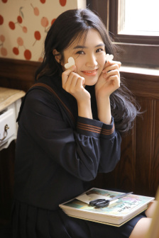 小莹客厅激情46章至50章视频
